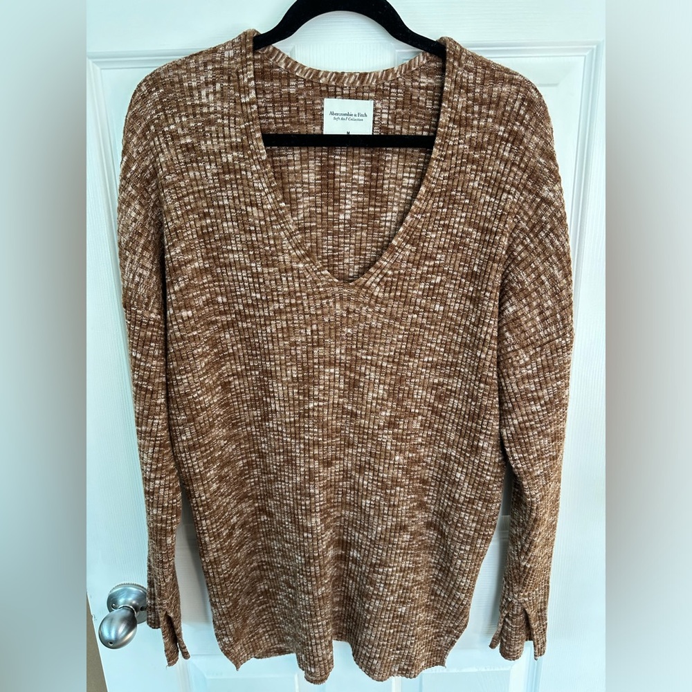 Abercrombie & Fitch Soft AF Women's Ribbed V-Neck Sweater Size M